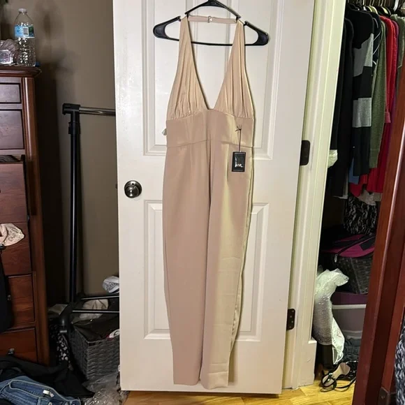 Revolve x Chrissy Teigen Micah Jumpsuit - Picture 3 of 4